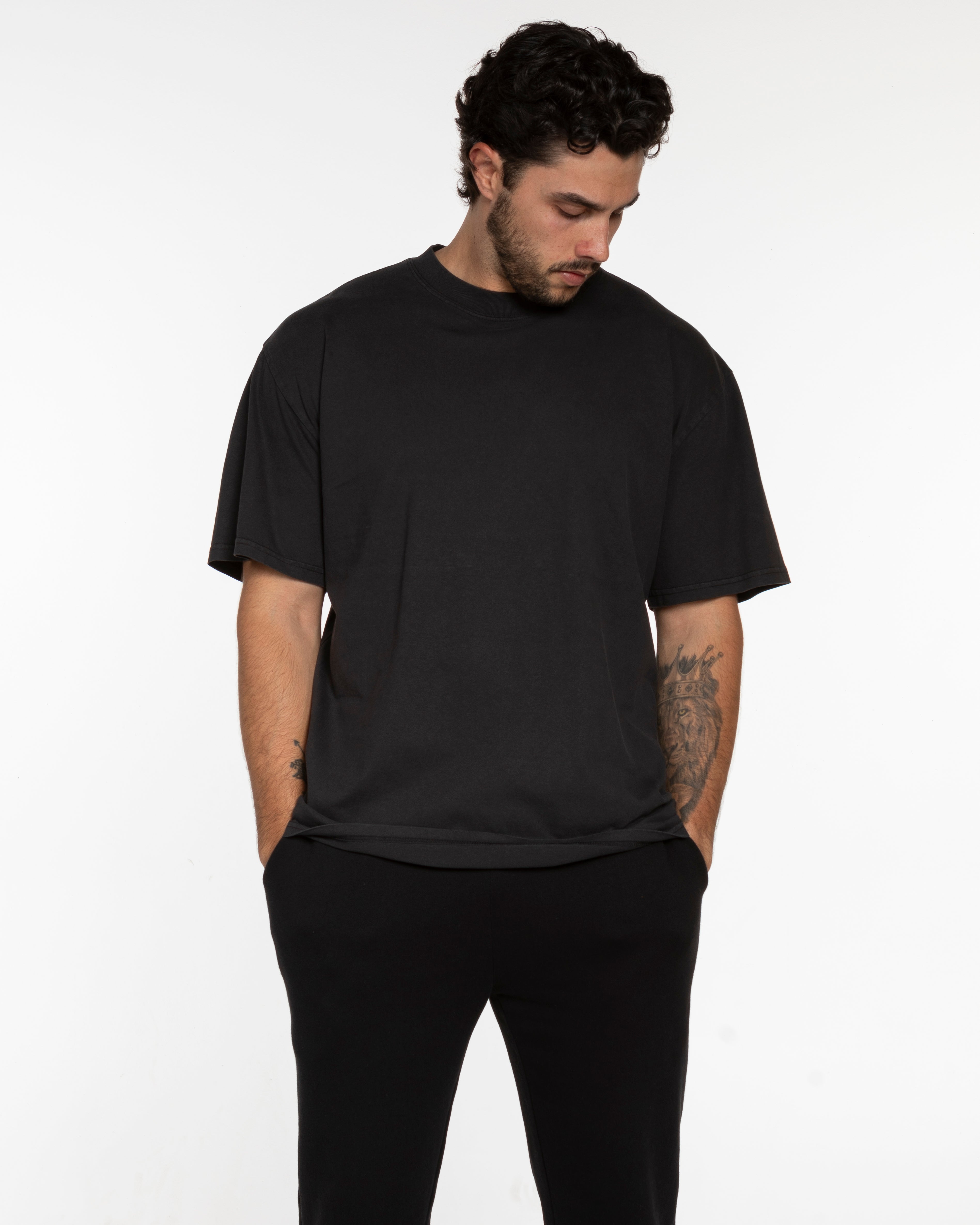 The Mens Heavyweight Tee - Washed Black