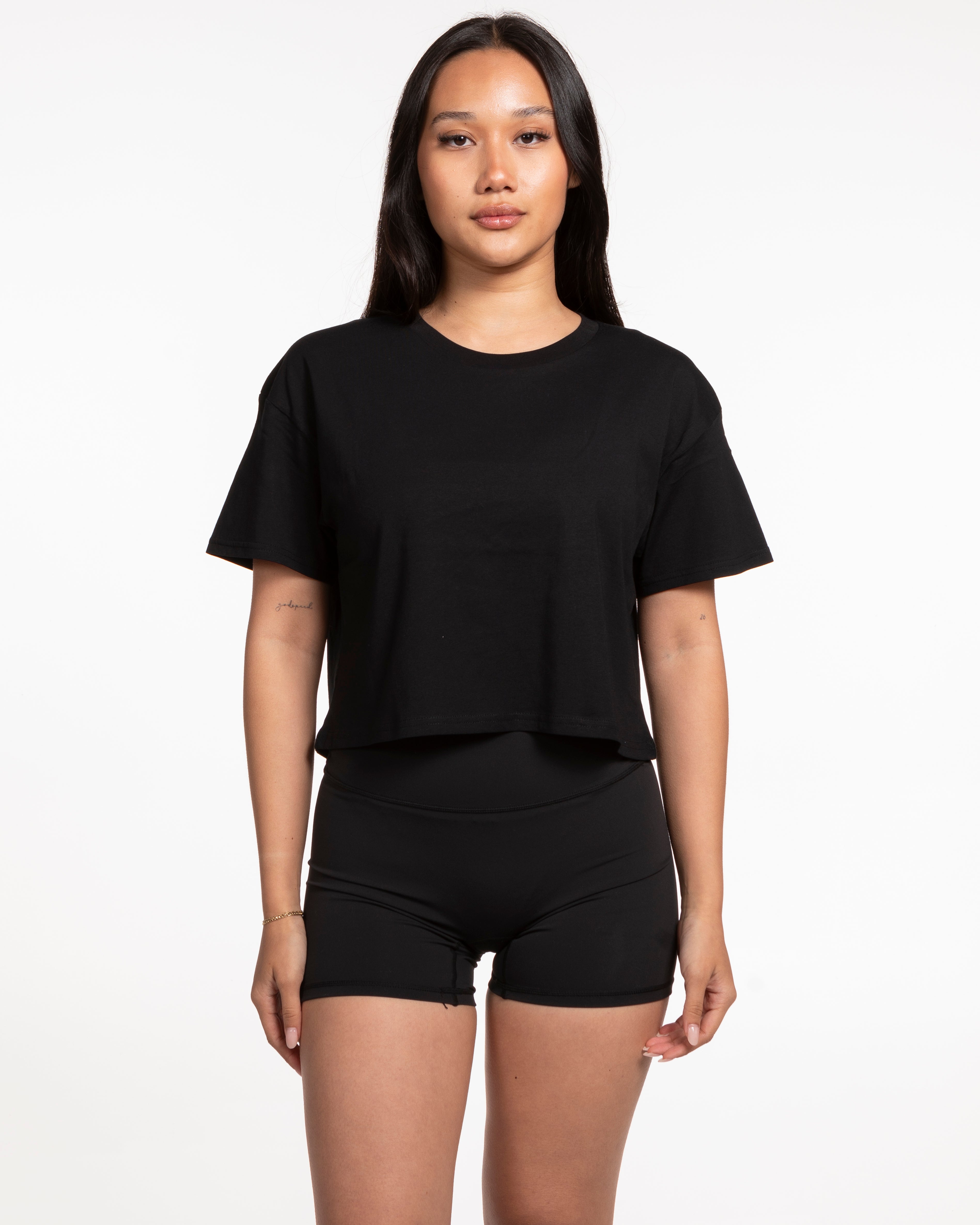 The Crop Tee - Black