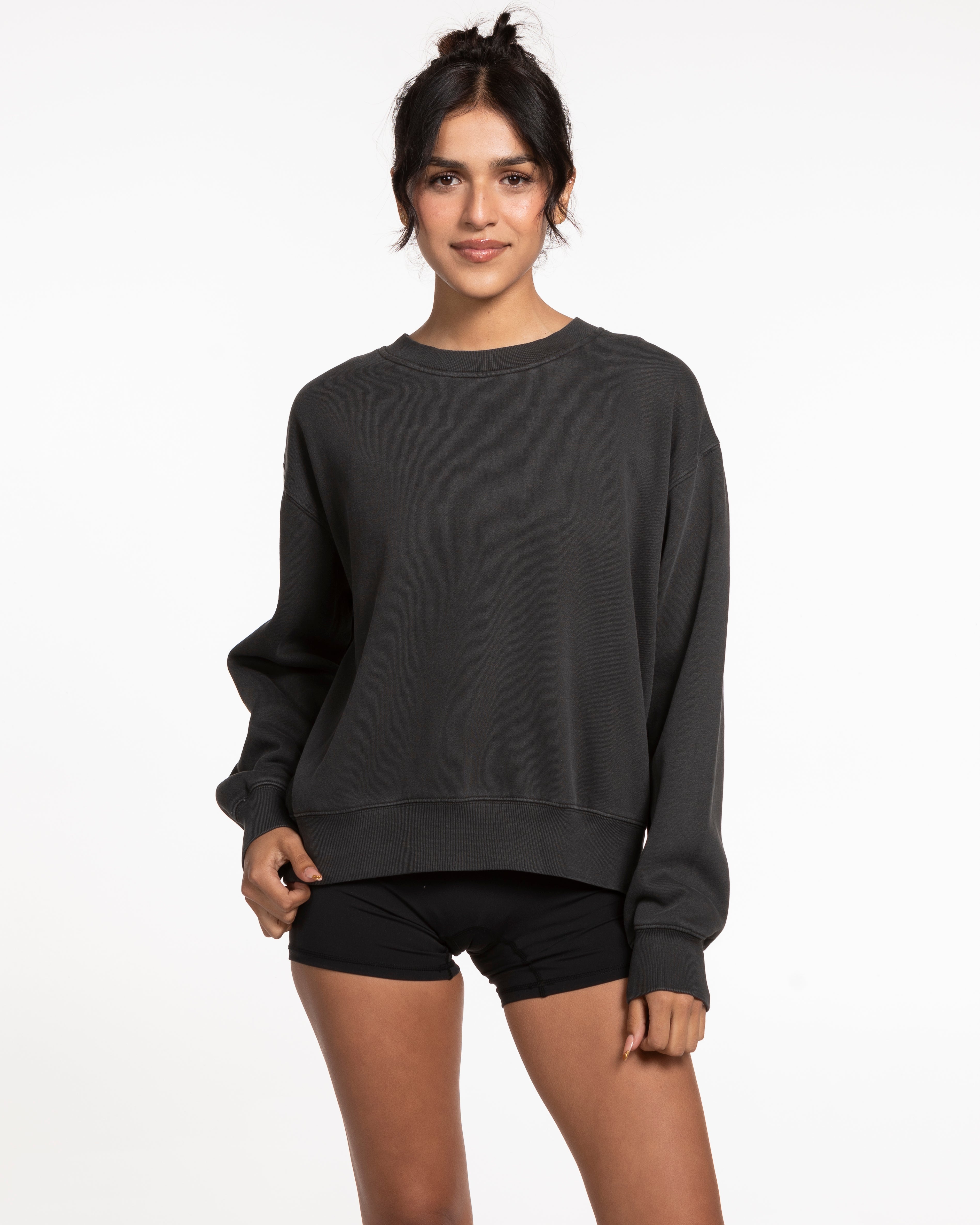 The Womens Crewneck - Washed Black