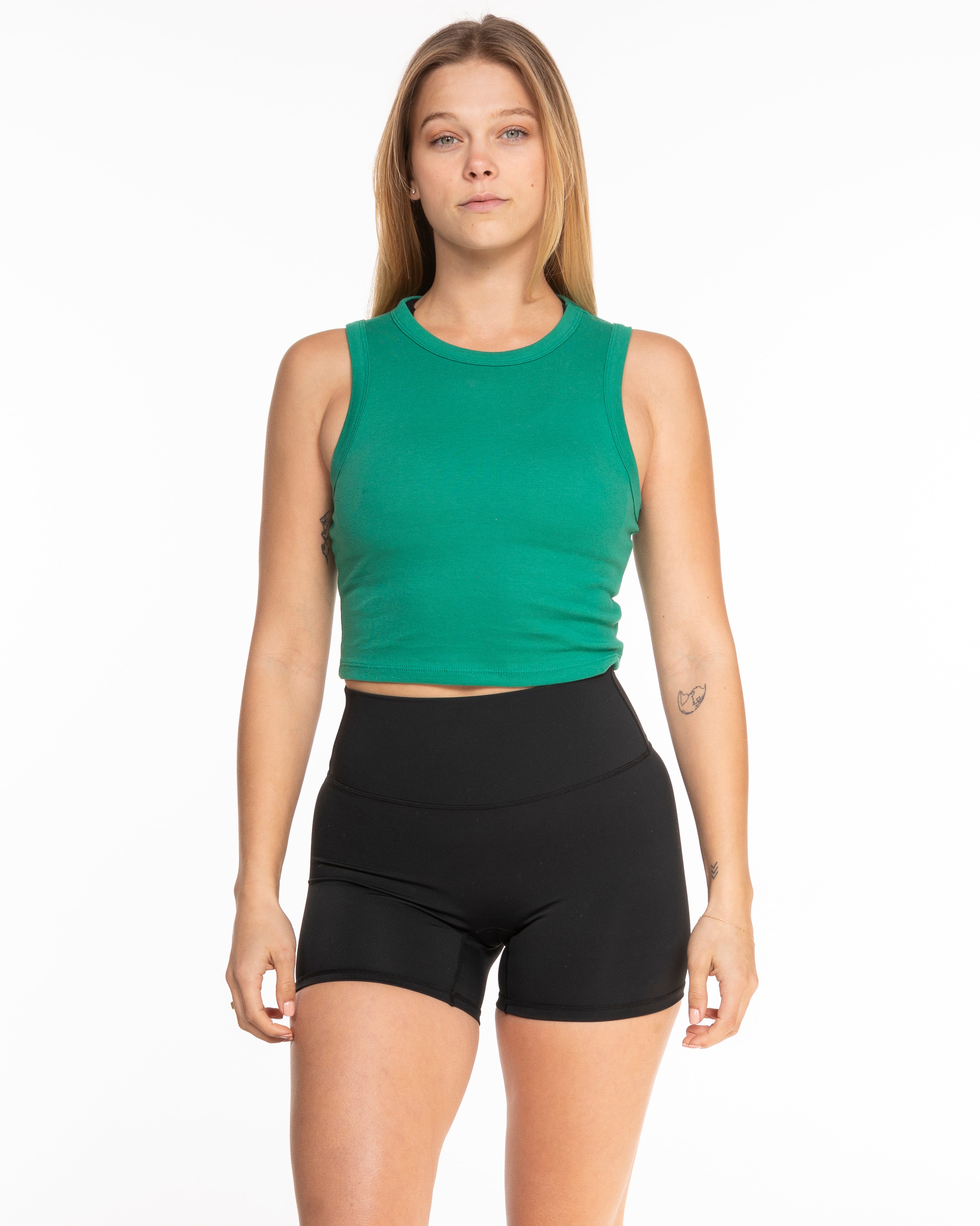 The Micro Rib Basic Crop Tank - Apple