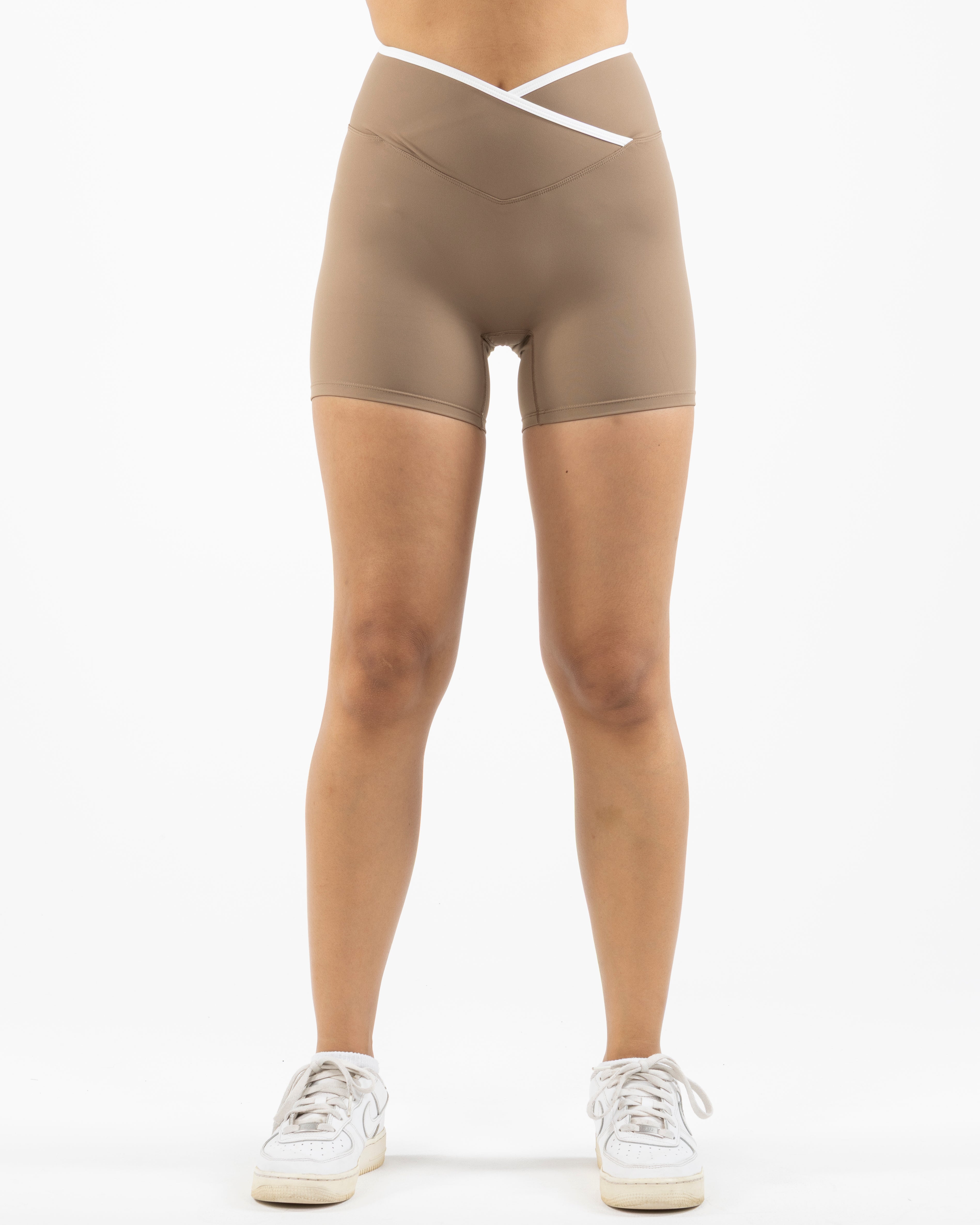 The Piped Crossover Short - Brown