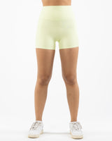 The Womens Sporty Pocket Short - Yellow