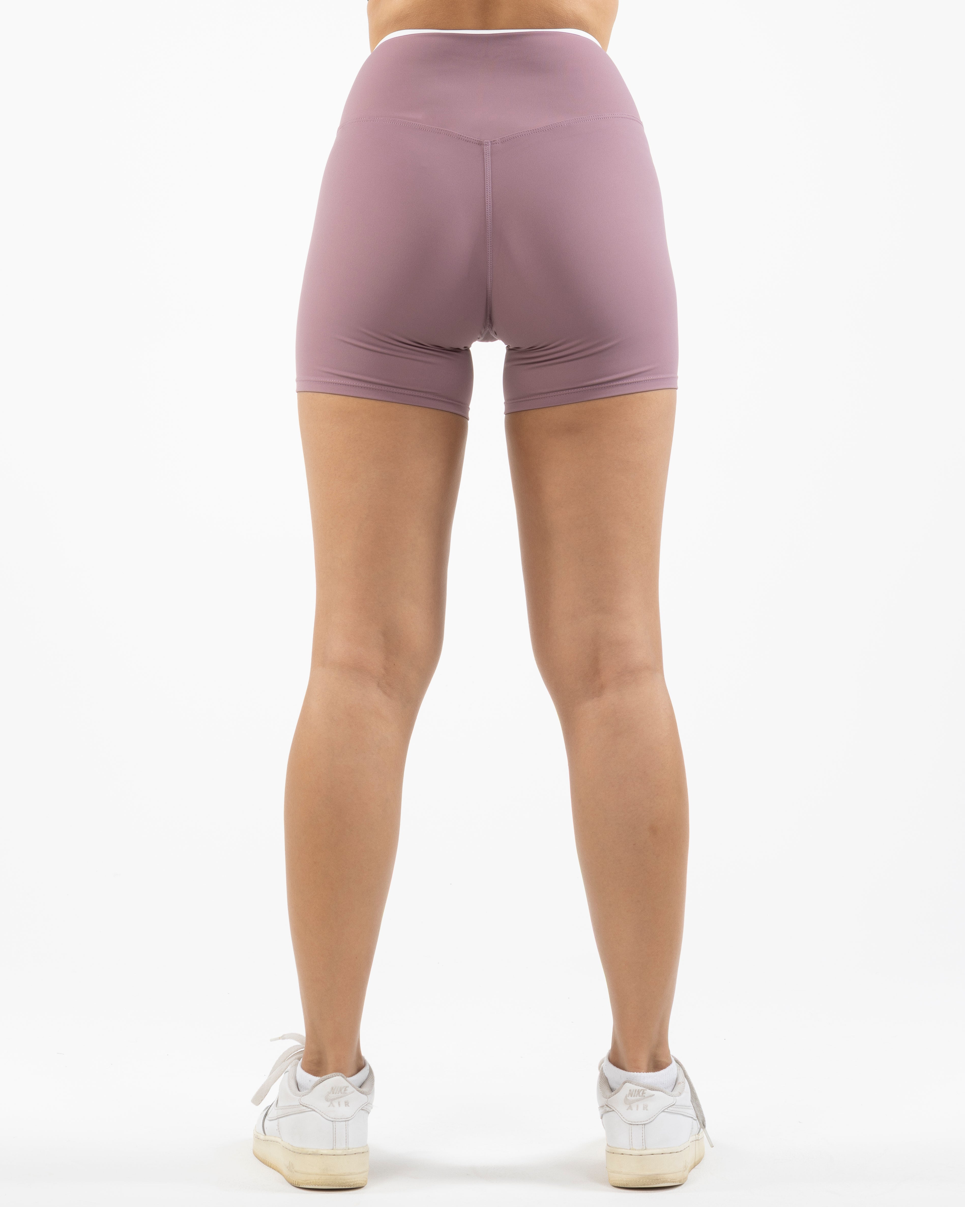 The Piped Crossover Short - Light Purple