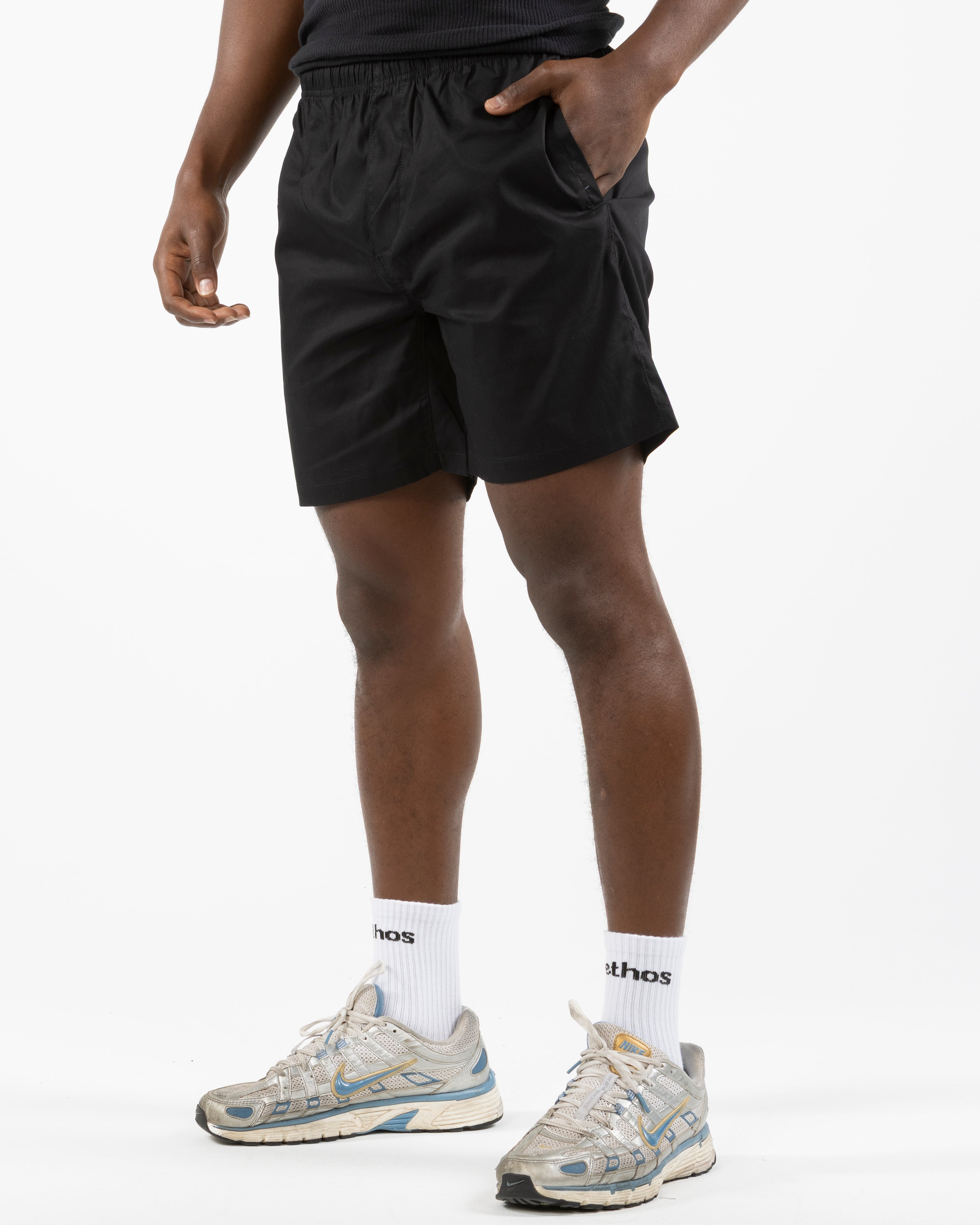 The Mens Beach Short - Black