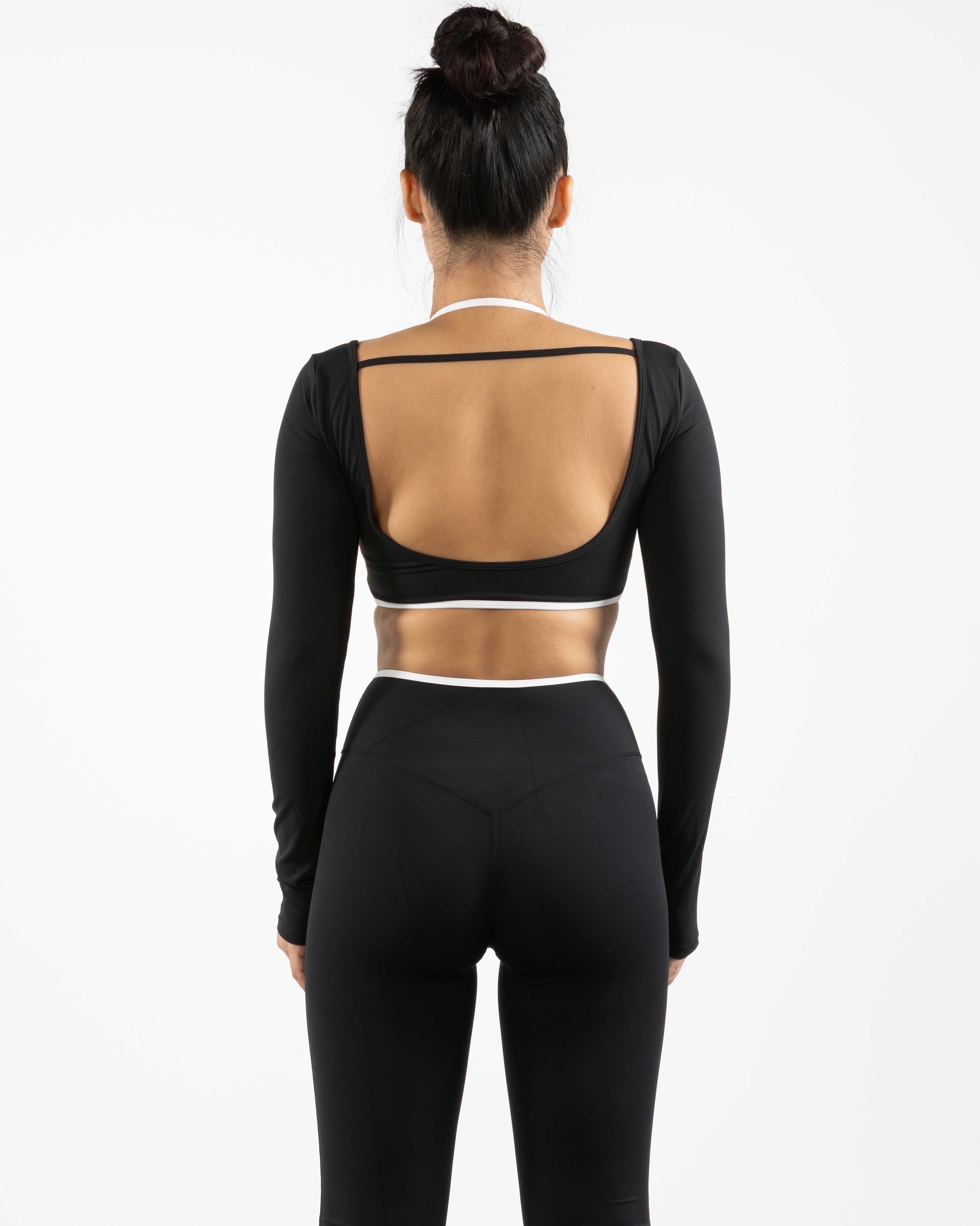 The Piped Crop Long Sleeve - Black