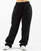 The Straight Leg Sweatpant - Black