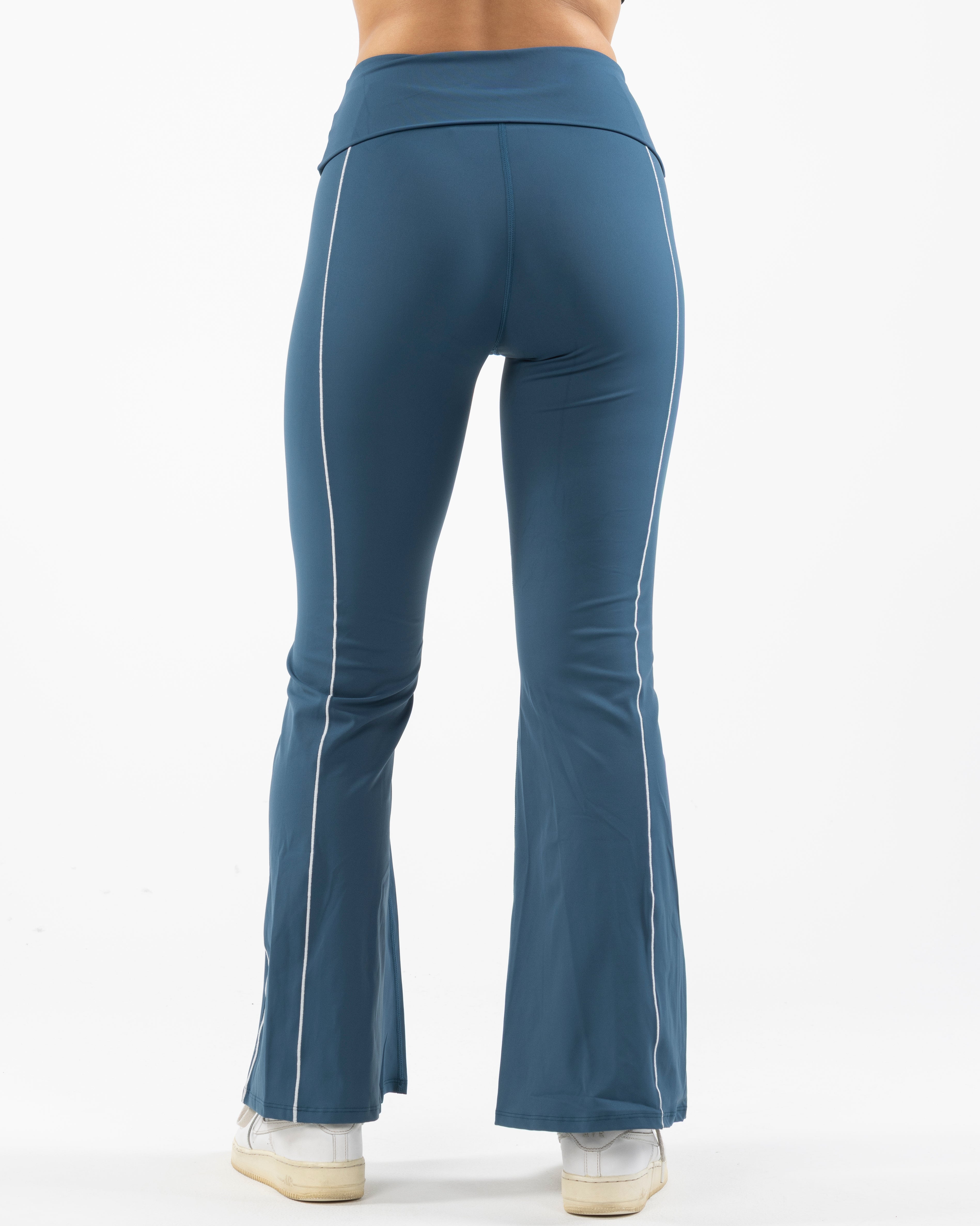 The Piped Flared Legging - Blue