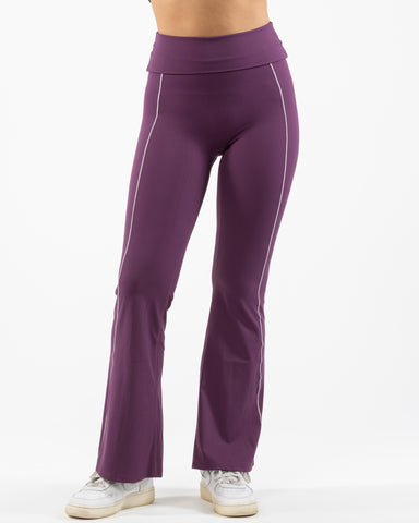 The Piped Flared Legging - Purple