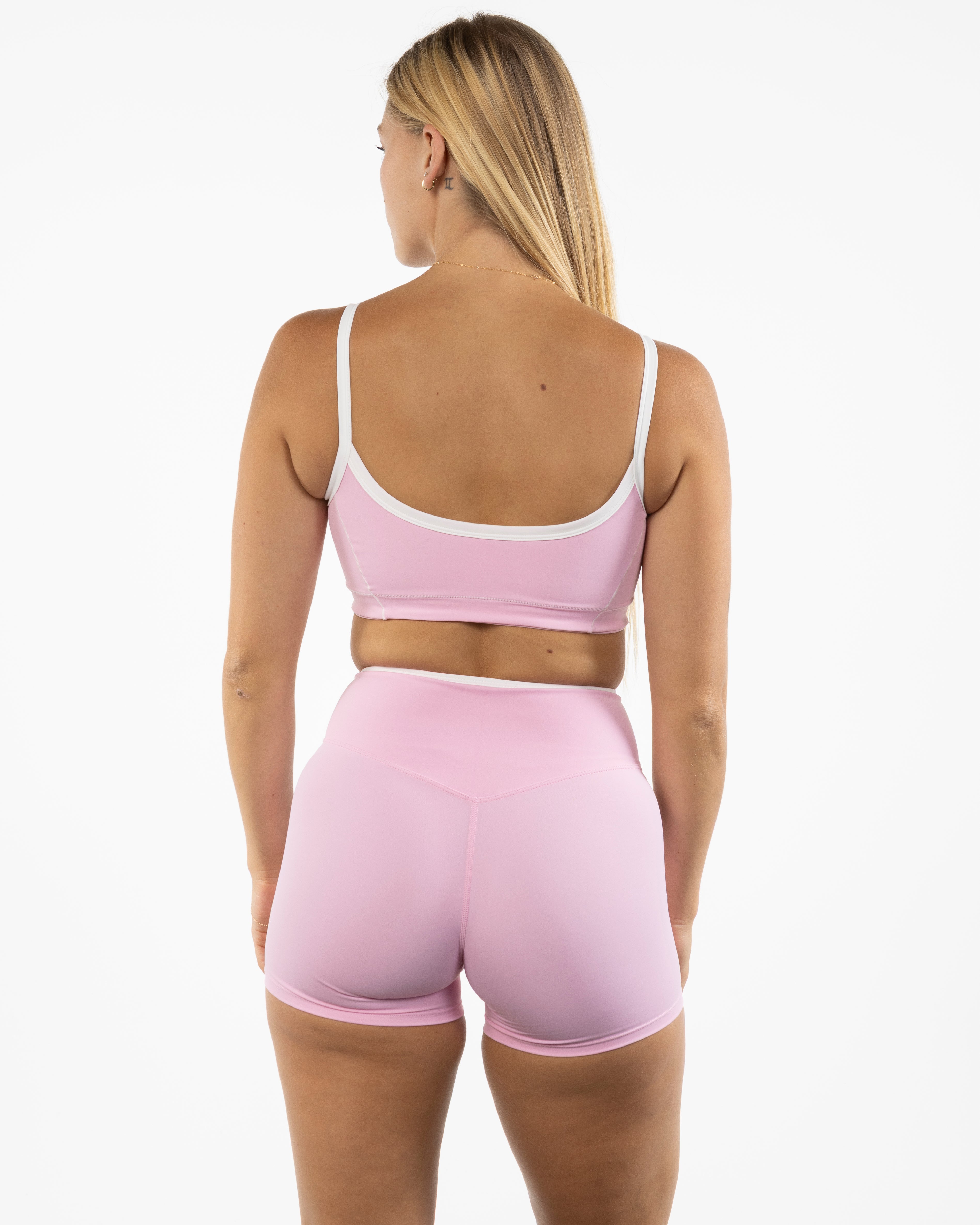 The Piped Scoop Sports Bra - Pink