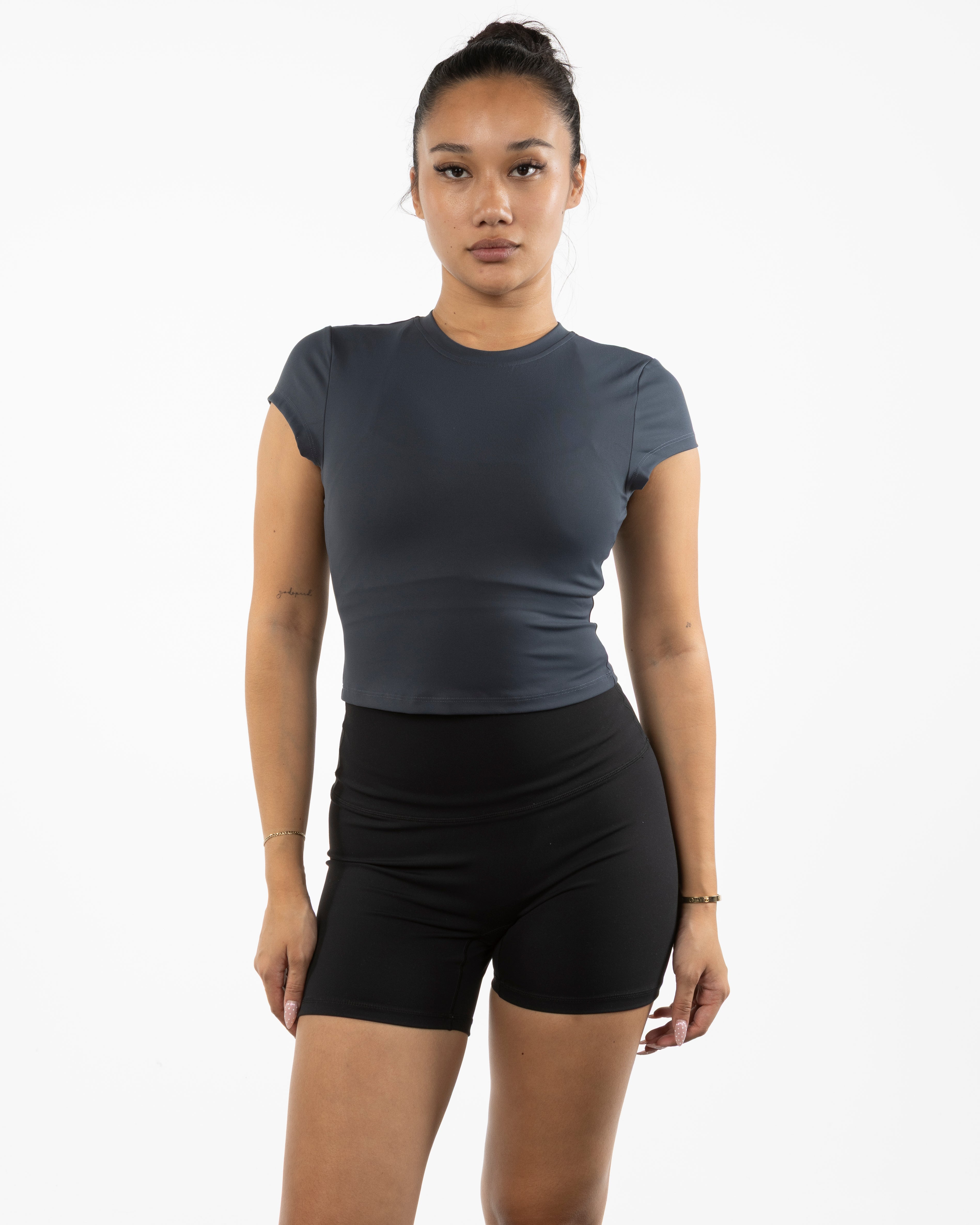 The Sporty Crop Short Sleeve - Grey