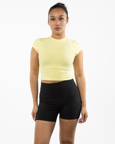The Sporty Crop Short Sleeve - Yellow